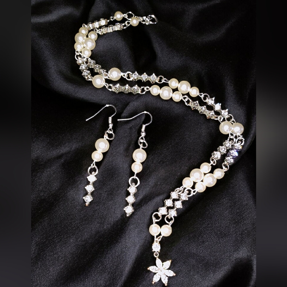 Handmade Pearl and Snowflake Crystal Necklace And Earring Set